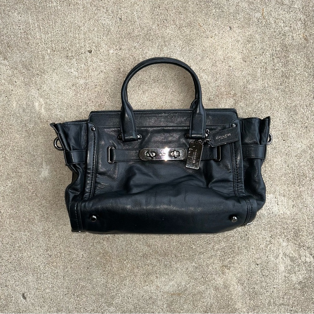 Coach Black Soft Leather Swagger Bag Shoulder Purse - Picture 12 of 16